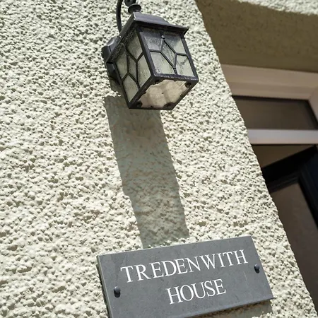 Tredenwith House